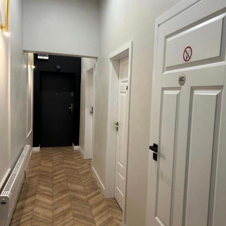 Gingerbread Hostel Stary Toruń エクステリア 写真