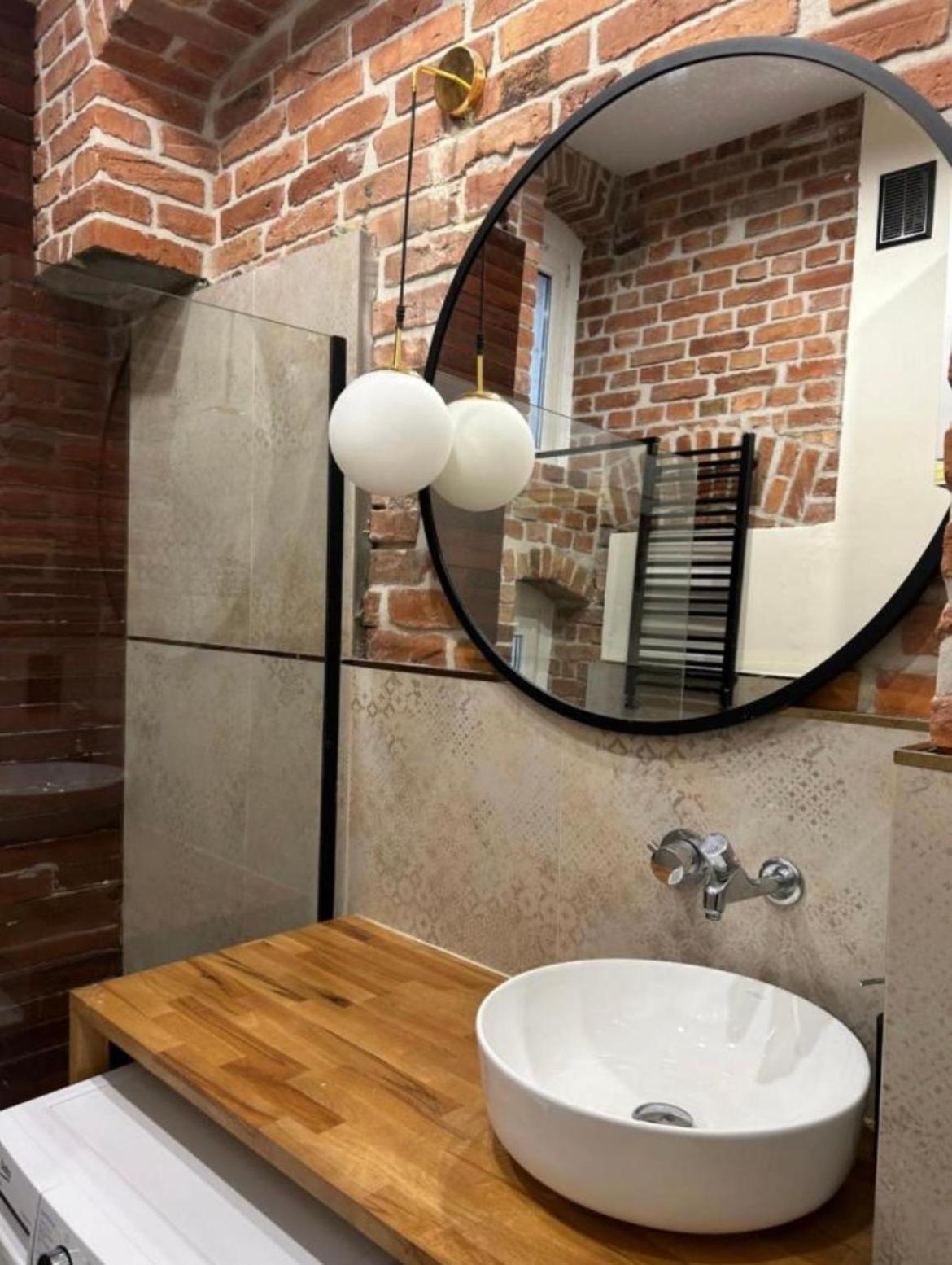 Gingerbread Hostel Stary Toruń エクステリア 写真